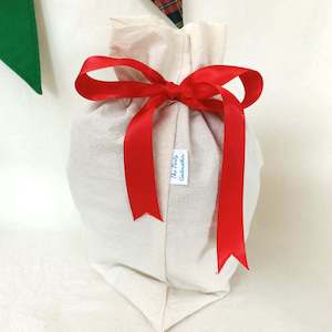 Deluxe Calico Ruffle Reusable Gift Bags - The Party Godmother