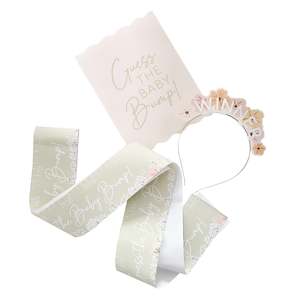 Baby Shower: Floral Baby Guess the Baby Bump Game