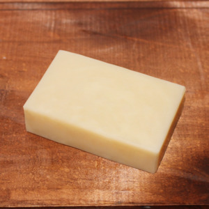 Health Wellbeing: Shampoo Bar - Flea, Tick & Insect For Cats & Dogs
