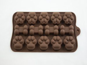 Dog Silicone Paw And Bone Biscuit Mould