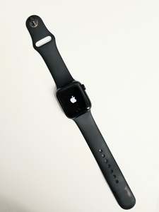 Wearables: Apple iWatch Series 7 GPS - 41MM