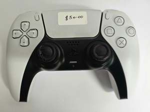 Preowned PS5 controller