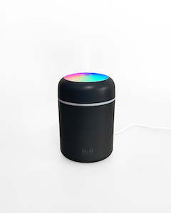 Accessories: Black Plant Humidifier