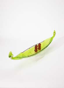 Shona Firman: Green Manaia with standing Tangaroas