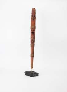 Tim Codyre: Large Pūtōrino