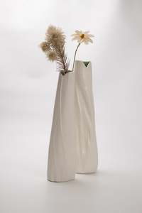 Michelle Huizinga: Nikau I Vase