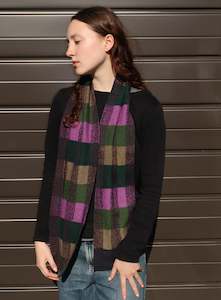 Ninas Knit: Scarf #12 - Sangria & Greens