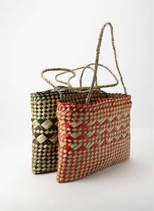 Riperata Mcmath: Kete - Light Red/Natural