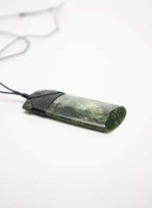 Deane Moreton: Bound Pounamu Toki