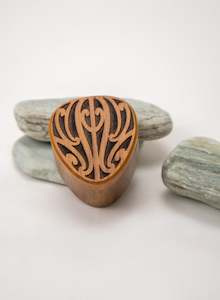 Papa Huia Iti Puhoro Box