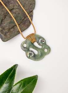 Pounamu Pekapeka Pendant