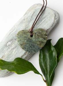 Medium Pounamu Heart