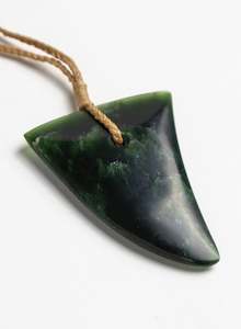 Deane Moreton: Pounamu Niho