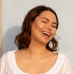 Omni Balms: OMni RADIANT ZINC Sheer Coral now with CoQ10 !