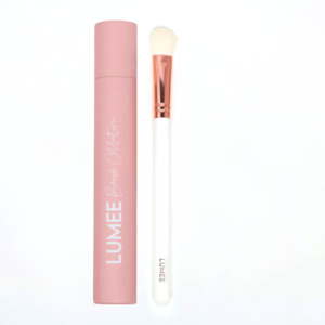 Lumee Pro - Large Eyeshadow/ Highlighter Brush