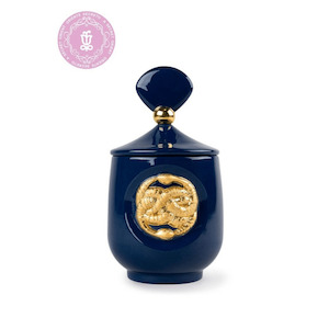Snake Candle Luxurious Animals. A Secret Orient Scent