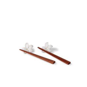 Our Latest Gift Ideas: Lilium Flower-Shaped Chopstick Rests