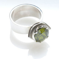 Products: Sterling silver double-cup ring with faceted stone Jens Hansen