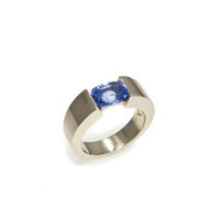 Products: 18ct White gold & Ceylon Sapphire. Jens Hansen