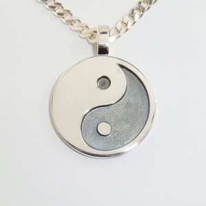 Gold and Silver Pendants: Yin Yan