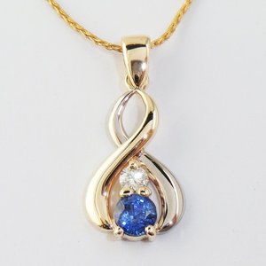 Coloured Stone Pendants: 71216