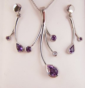 Amethyst Pendants: 36052