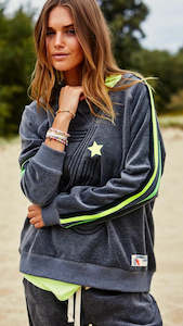 Hammill Co 1: Retro 76 Velour Sweat Charcoal