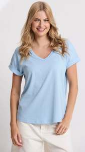 Stella Gemma 1: Soho Cuff V Tee Sky