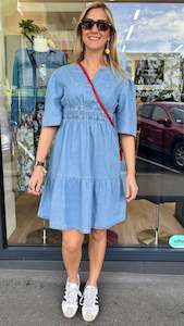 Stella Gemma 1: Vida Dress Light Wash