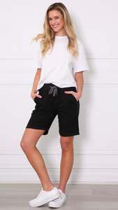 Shorts 1: Riley Shorts Black