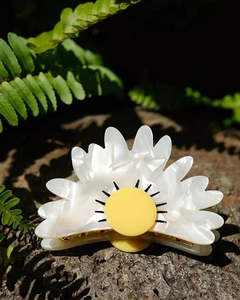 Hair: Sunflower Hair Claw