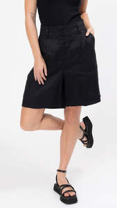 Shorts 1: Bermuda Short Black