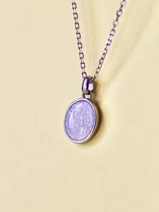 Pendants: Oval Pendant