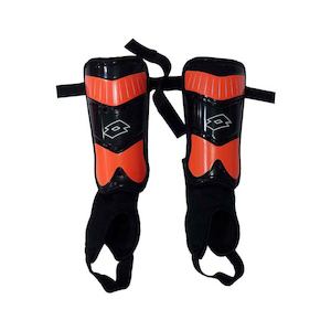 Sports Gear Football Shin Guards: Lotto Solista 500 Shinguard