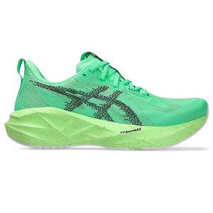 NOVABLAST 5 Women’s Running Shoe - Vital Green/Black