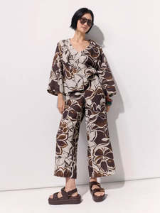 Marco Polo: Floral Drift Top