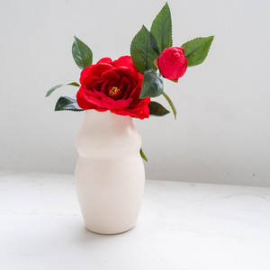 Products: Goodwin Ceramics - Anca Vase Chalk thesundaysociety