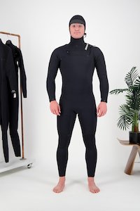 Mens Wetsuits: Insulator Series Mens 5/4 Hooded Chest Zip Steamer