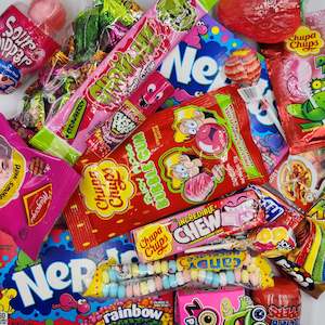 Combo Boxes: PINKLAND Surprise