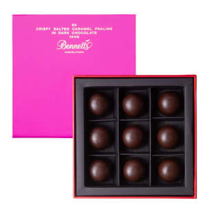 Mothers Day: BENNETTS OF MANGAWHAI
9 CRISPY SALTED CARAMEL PRALINE IN DARK CHOCOLATE