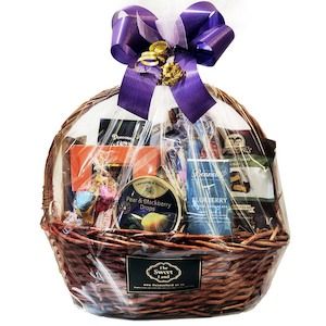 Gifthampers: Wood Hamper with Handle (PICK UP ONLY)