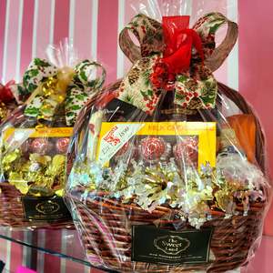 Christmas: Christmas Wood Hamper
BRIGHT[PICKUP ONLY]