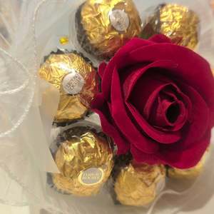 Valentine Red Roses Chocolate Bouquet  Small
