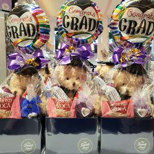 Graduation Scholar Box
