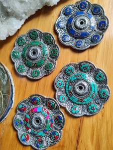 Frontpage: Flower Shape Metal Incense Holder
