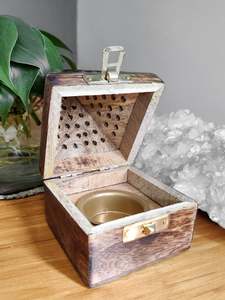 Frontpage: Wooden Box Incense Holder