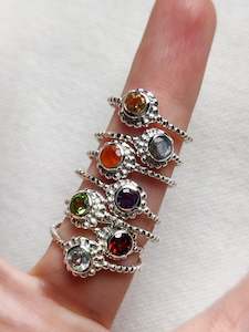 Dot Setting Stone Ring