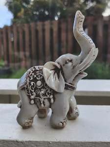 Statues: Elephant Statue
