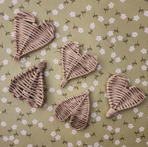 New: Natural Vine Hearts (3 pcs)