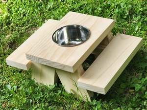 Housing: Pine Chinchilla Picnic Table with Bowl